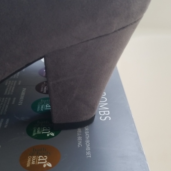 Booties - Picture 4 of 6